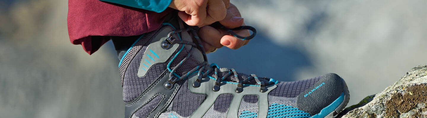 How to lace your walking boots